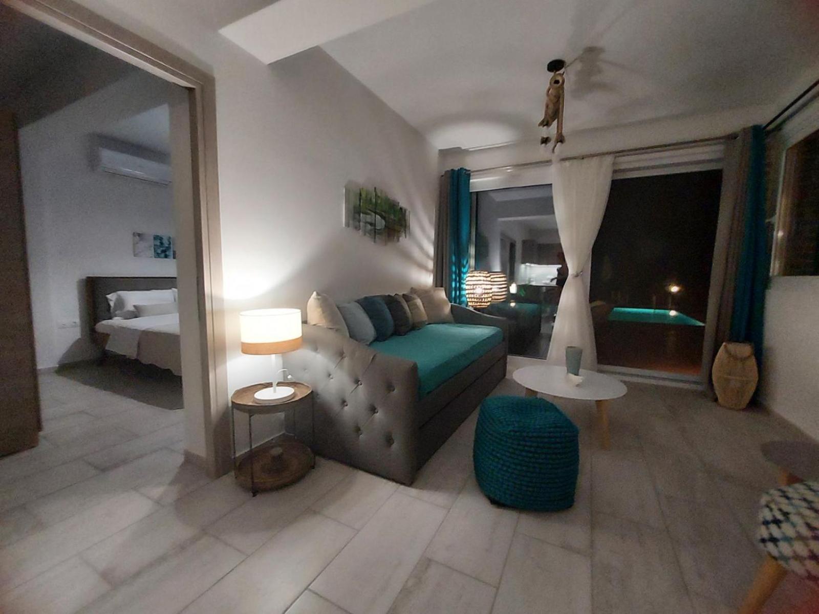 Luxury Arartments Tzemi Villa ปอร์โตเฮลี ภายนอก รูปภาพ